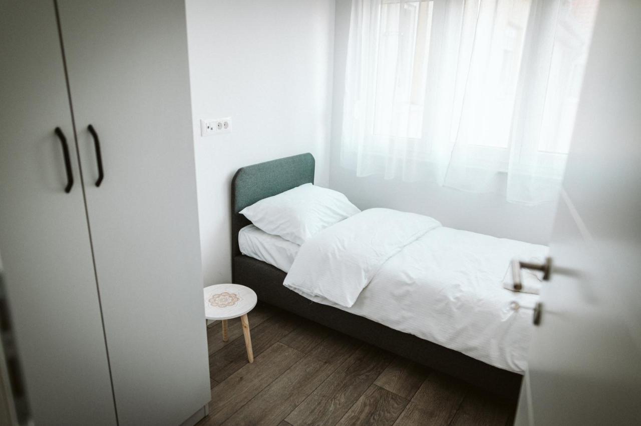 Hercegovina Apartments Мостар Экстерьер фото